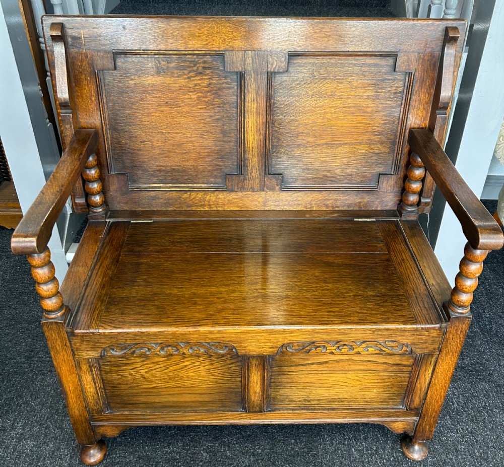 Oak monks bench