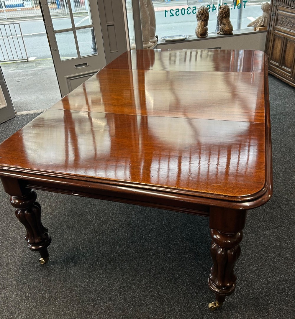 Victorian mahogany extending dining table View II