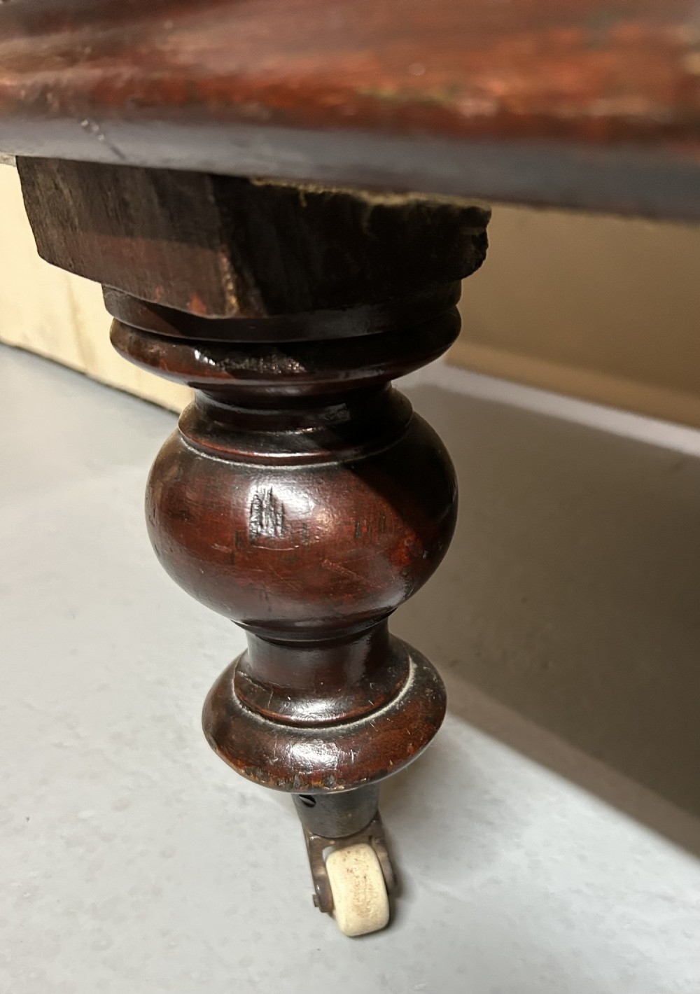 Victorian Chaise Longue View V