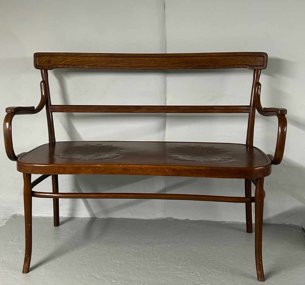 Bentwood Thonet Bench Seat View VII