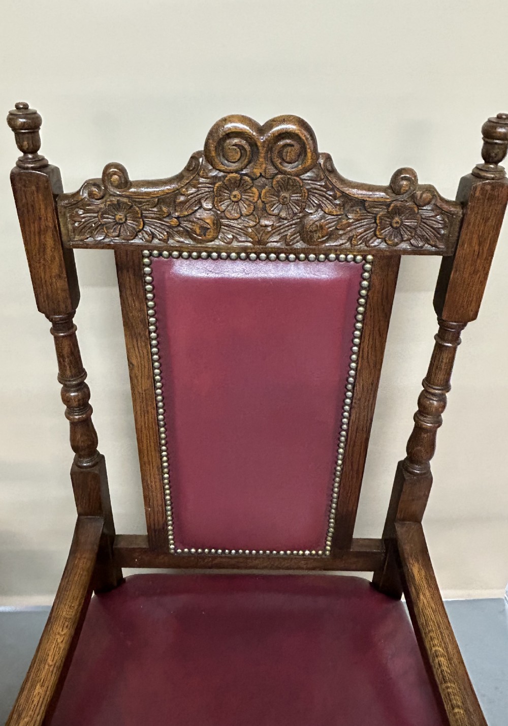 Set of 10 oak dining chairs  View VIII