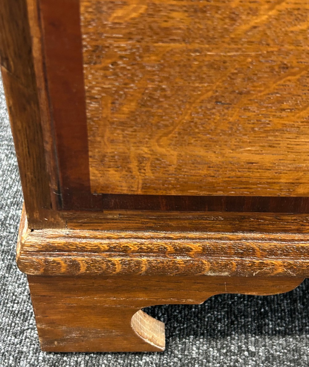Georgian oak chest of drawers with mahogany cross banding  View IV
