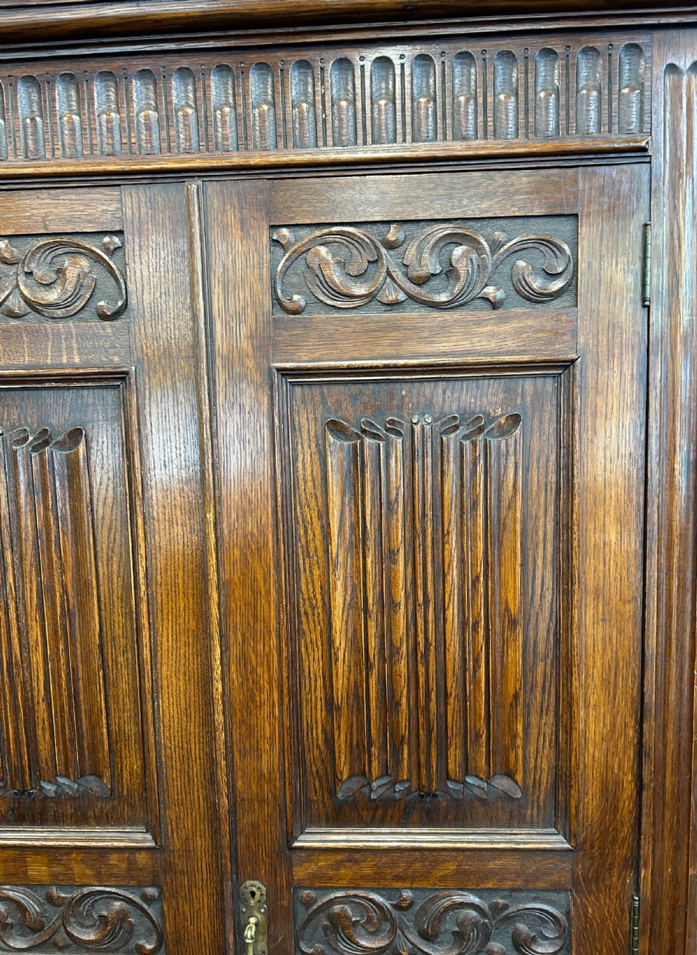 Maple and Co oak hall robe View III