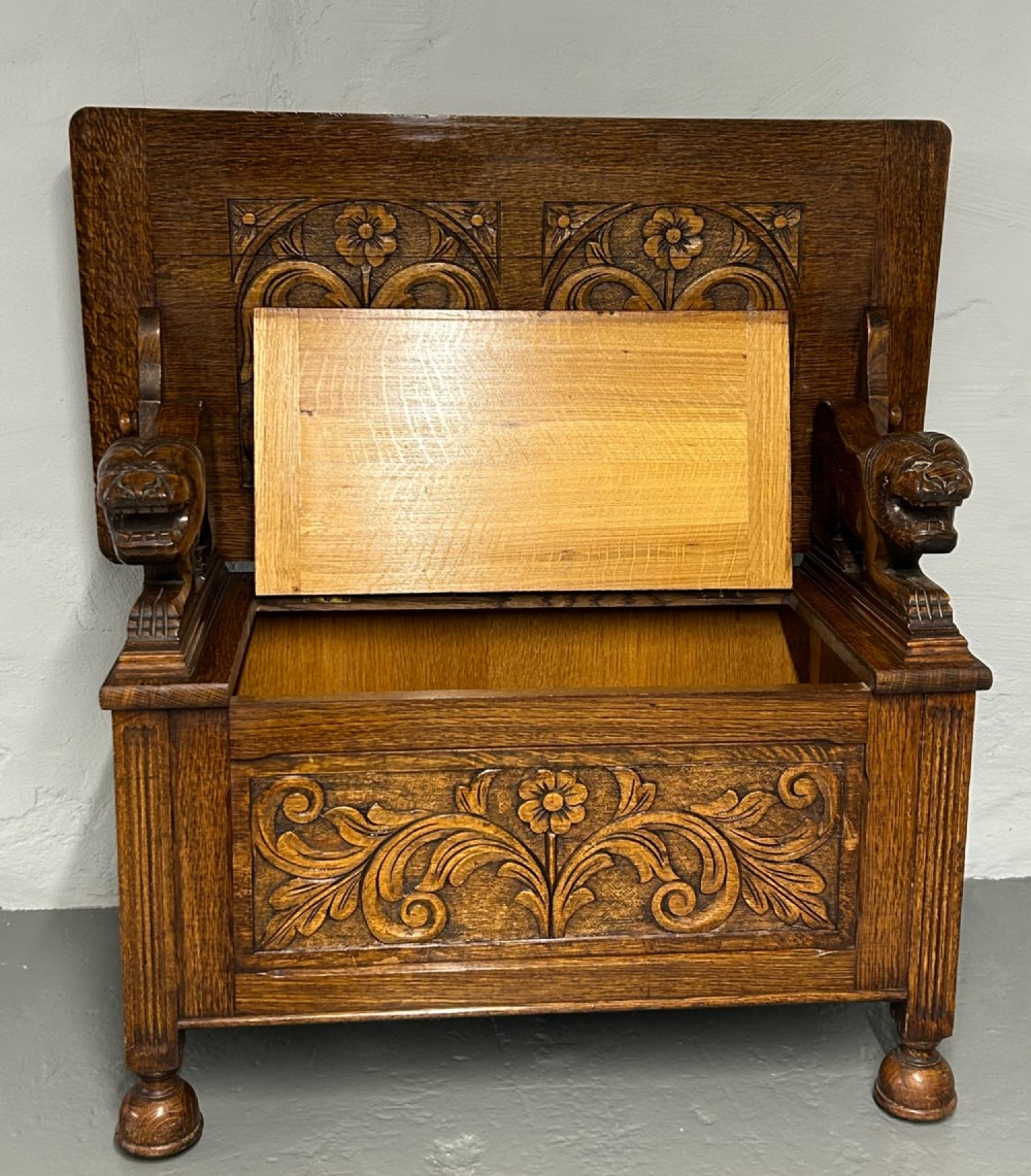 Small Carved oak monks bench View VII