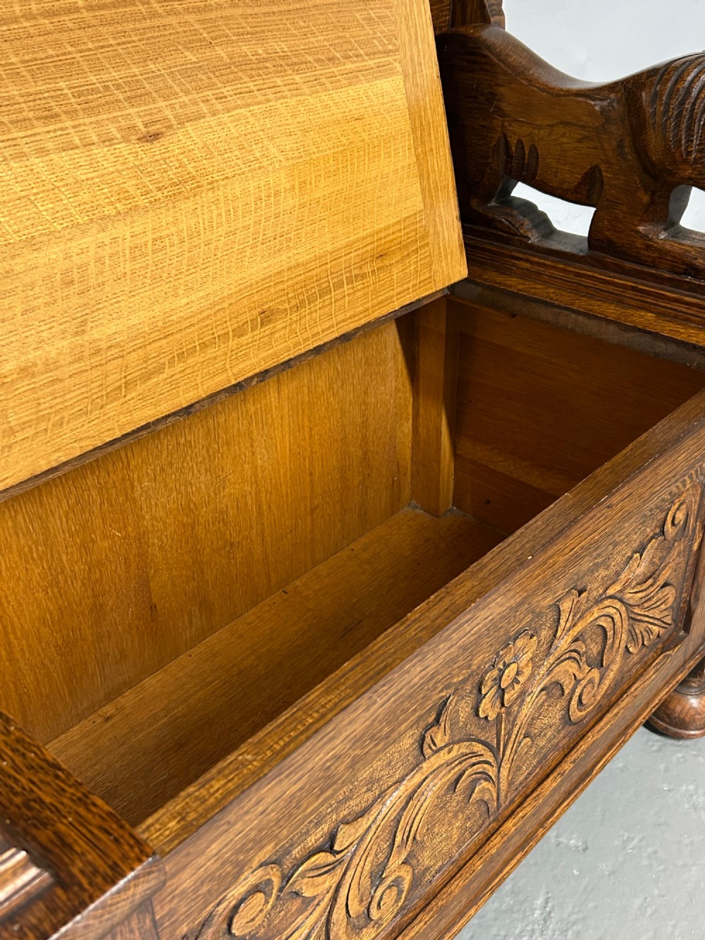 Small Carved oak monks bench View VIII