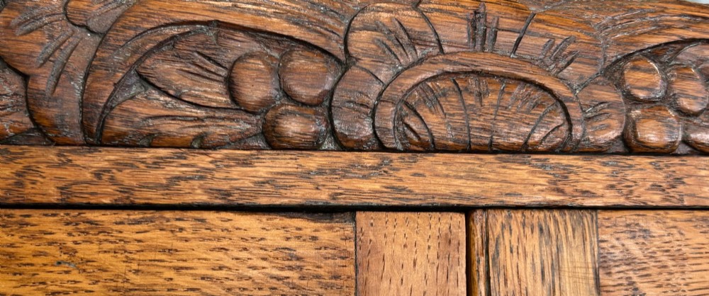 Art deco oak display cabinet View IV