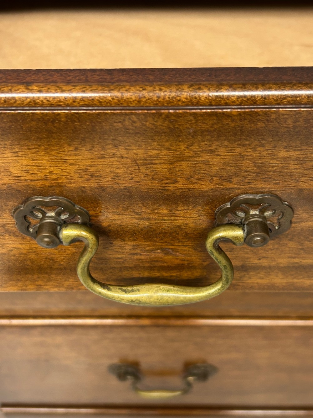 Waring and Gillow mahogany chest of drawers View VI