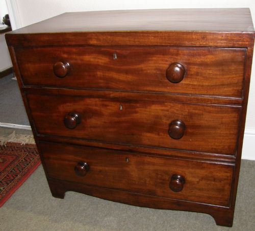 Small Mahogany Chest of Drawers