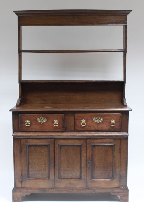Small Oak Dresser