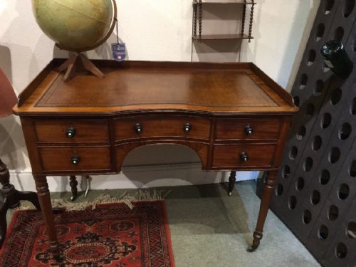 Regency Mahogany Writing Desk in the Manner of Gillows