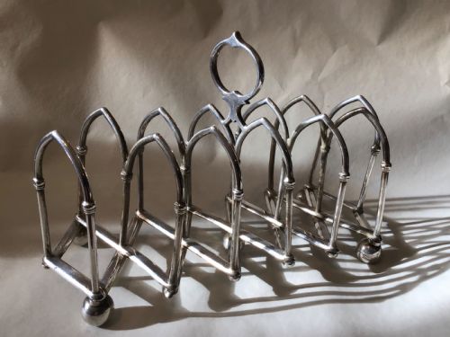 Rare Country House Concertina Toast Rack
