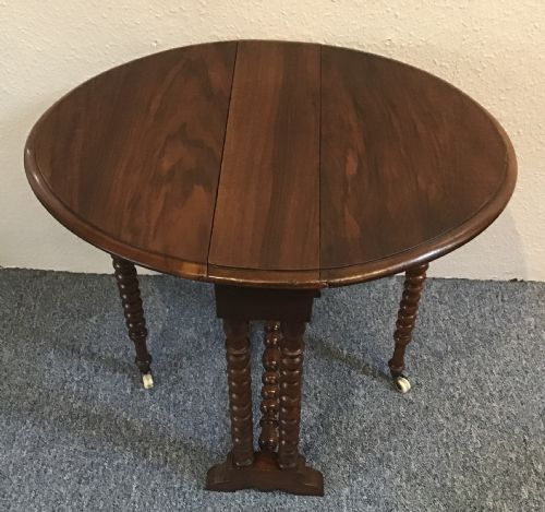SMALL WALNUT GATELEG TABLE - ADDITIONAL PHOTO 2