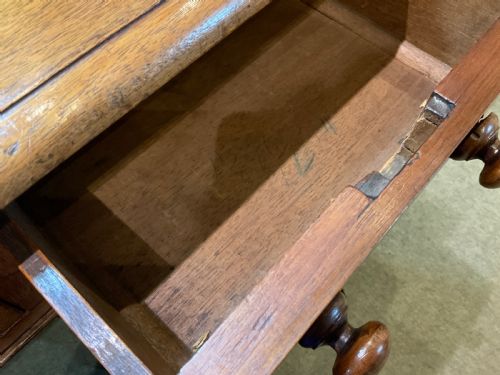 VICTORIAN OAK PEDESTAL DESK - ADDITIONAL PHOTO 1