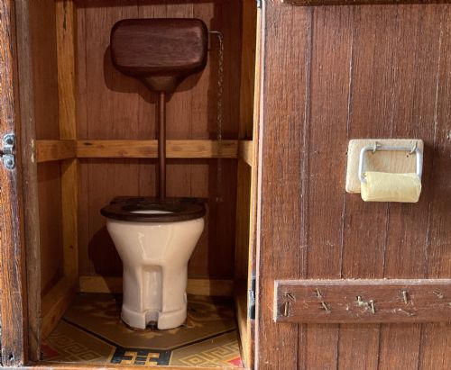 MODEL OF A OUTSIDE WATER CLOSET - ADDITIONAL PHOTO 1