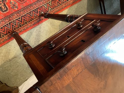 REGENCY MAHOGANY AND ROSEWOOD PEMBROKE WORKTABLE - ADDITIONAL PHOTO 4