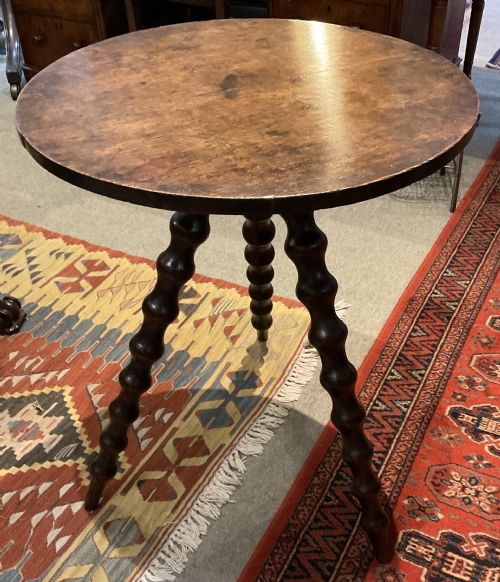 victorian gypsy table - CATEGORY: ANTIQUE TABLES - DATED VICTORIAN