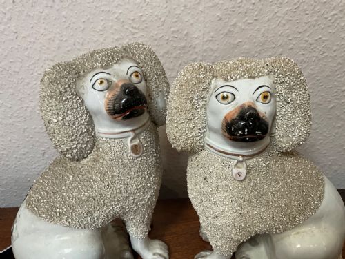 PAIR OF STAFFORDSHIRE POODLES - ADDITIONAL PHOTO 1
