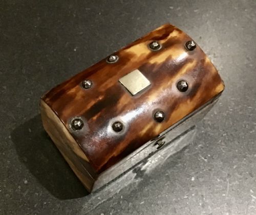 MINIATURE REGENCY PERIOD TORTOISESHELL CASKET - ADDITIONAL PHOTO 1