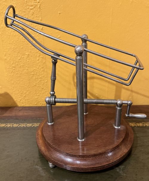 WINE DECANTING CRADLE - ADDITIONAL PHOTO 2