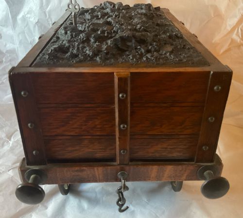 VICTORIAN RAILWAY COAL WAGON HUMIDOR - ADDITIONAL PHOTO 5