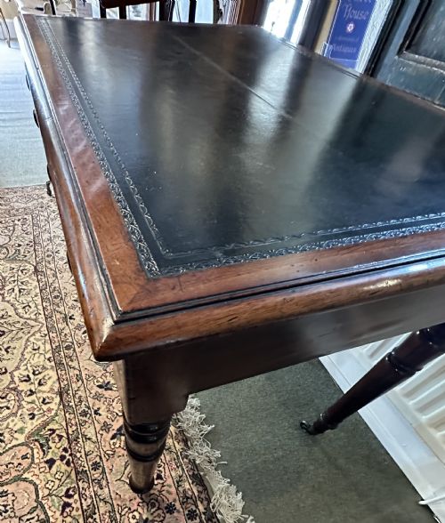 VICTORIAN MAHOGANY WRITING TABLE - ADDITIONAL PHOTO 2