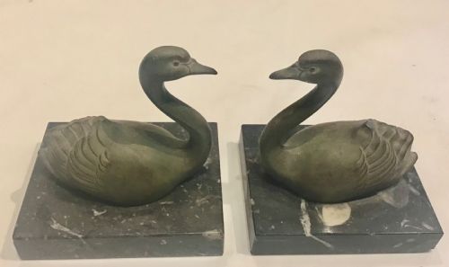pair of 1920s swan bookends - CATEGORY: ANTIQUE MISCELLANEOUS - DATED 1920