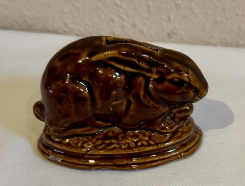 french treacle glaze rabbit money box - CATEGORY: ANTIQUE CERAMICS - DATED 1940