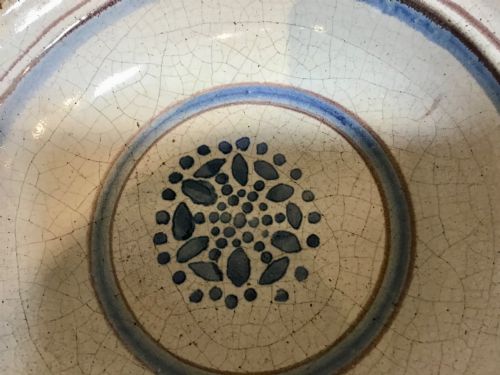 A FRENCH PLAT CUL NOIR BOWL - ADDITIONAL PHOTO 1