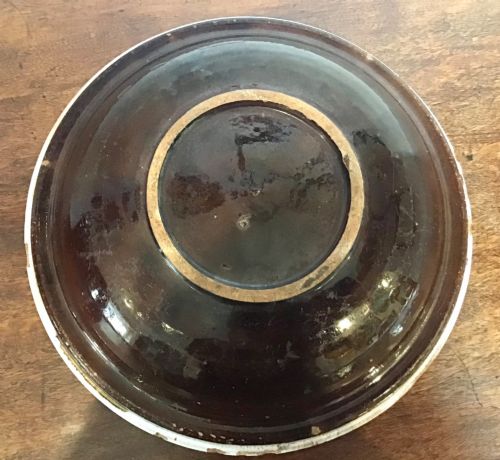 A FRENCH PLAT CUL NOIR BOWL - ADDITIONAL PHOTO 2