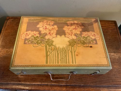 FRENCH ART NOUVEAU WATERCOLOUR ARTIST BOX - ADDITIONAL PHOTO 1