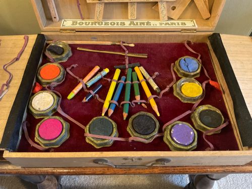BOURGEOISE AINE PARIS A BEECHWOOD ARTIST'S PAINTBOX - ADDITIONAL PHOTO 3