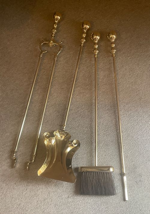 ANTIQUE BRASS COMPANION SET - ADDITIONAL PHOTO 3