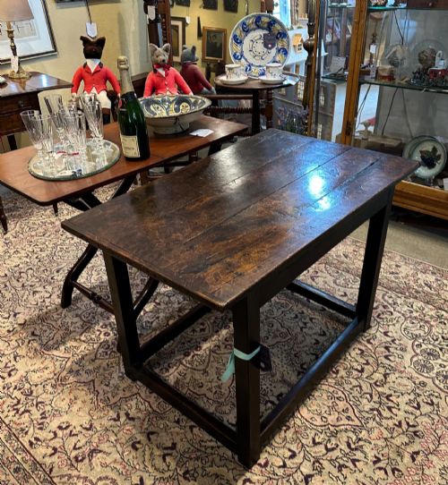 18TH CENTURY OAK PLANK TOP TABLE - ADDITIONAL PHOTO 5