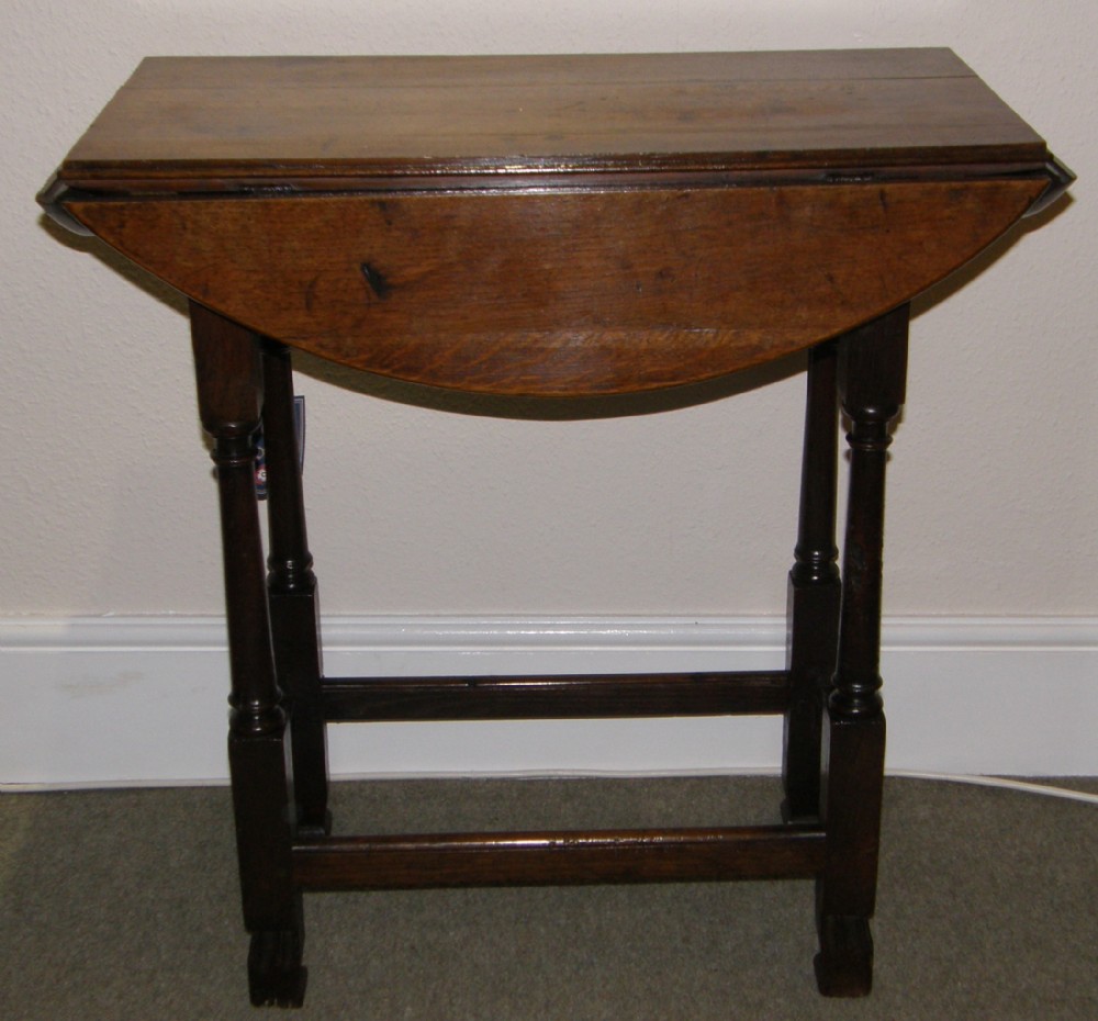 18th Century Small Breakfast Table 