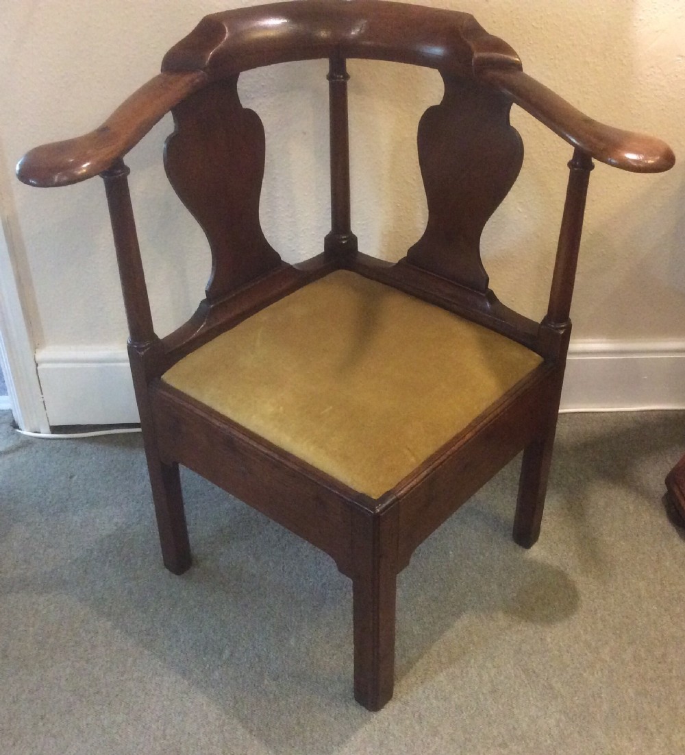 18th Century Walnut Corner Chair