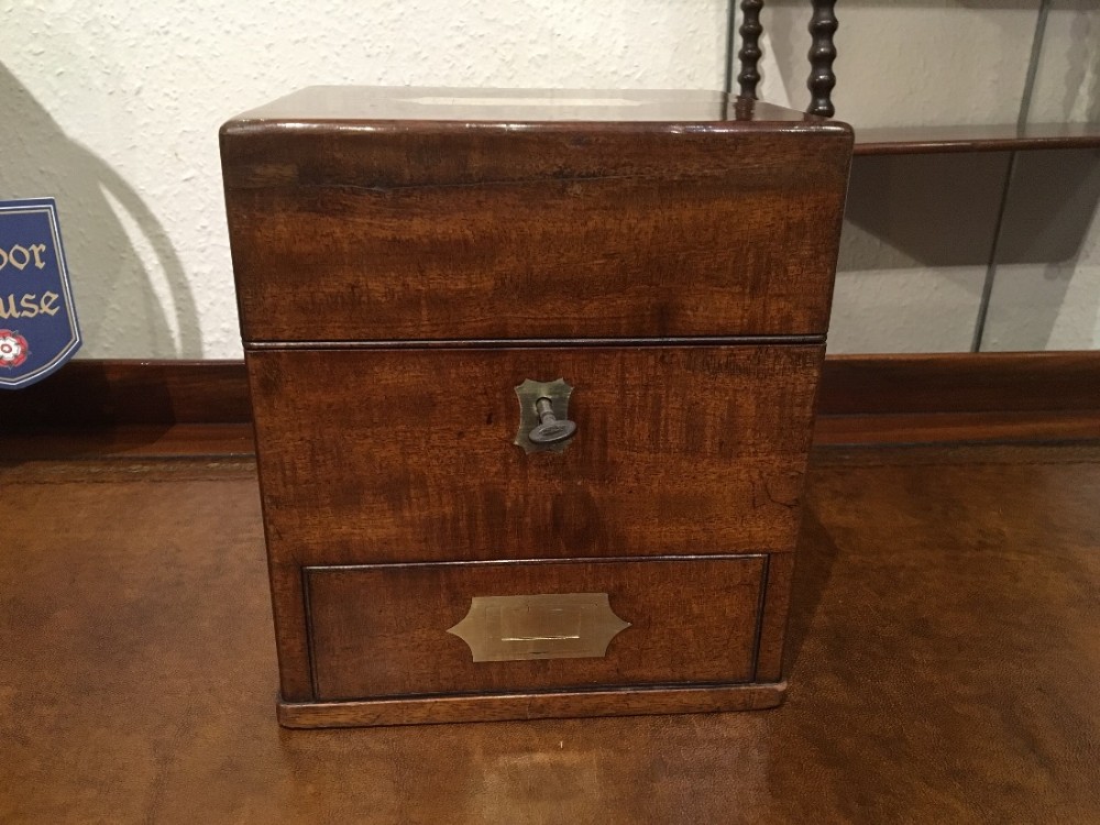 Apothecary Case 