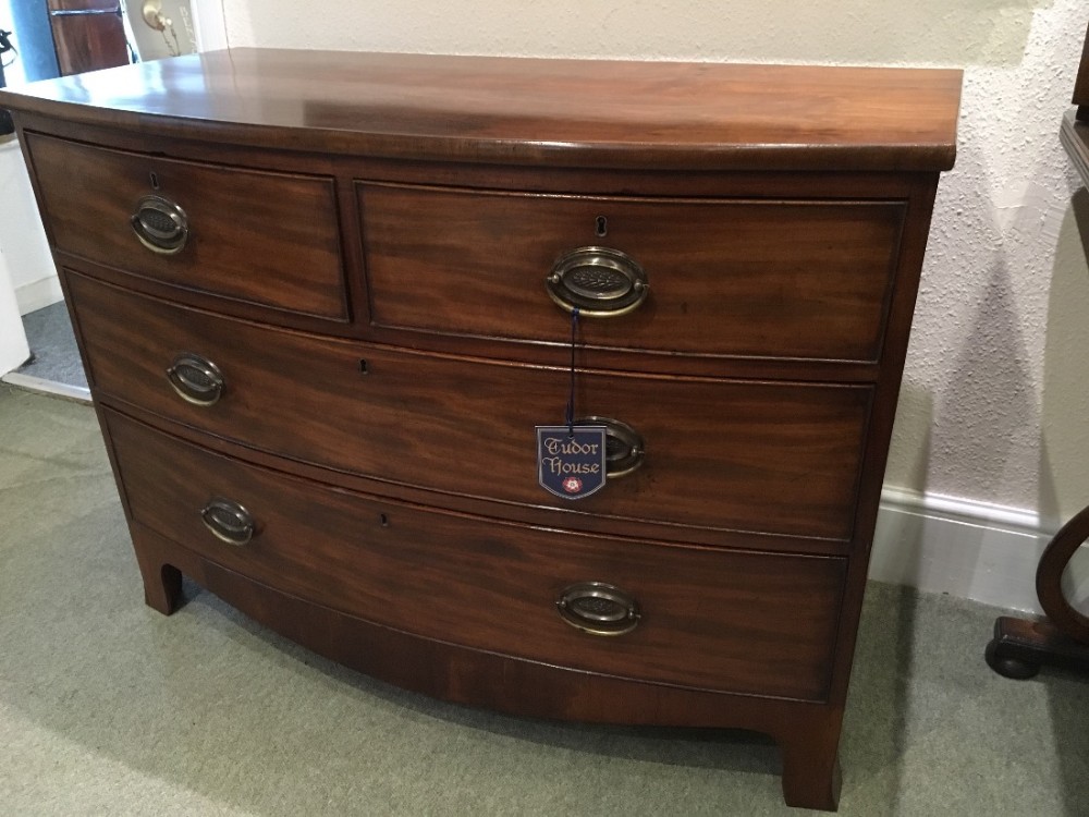 Georgian Mahogany Bow Fronted Chest of Drawers 