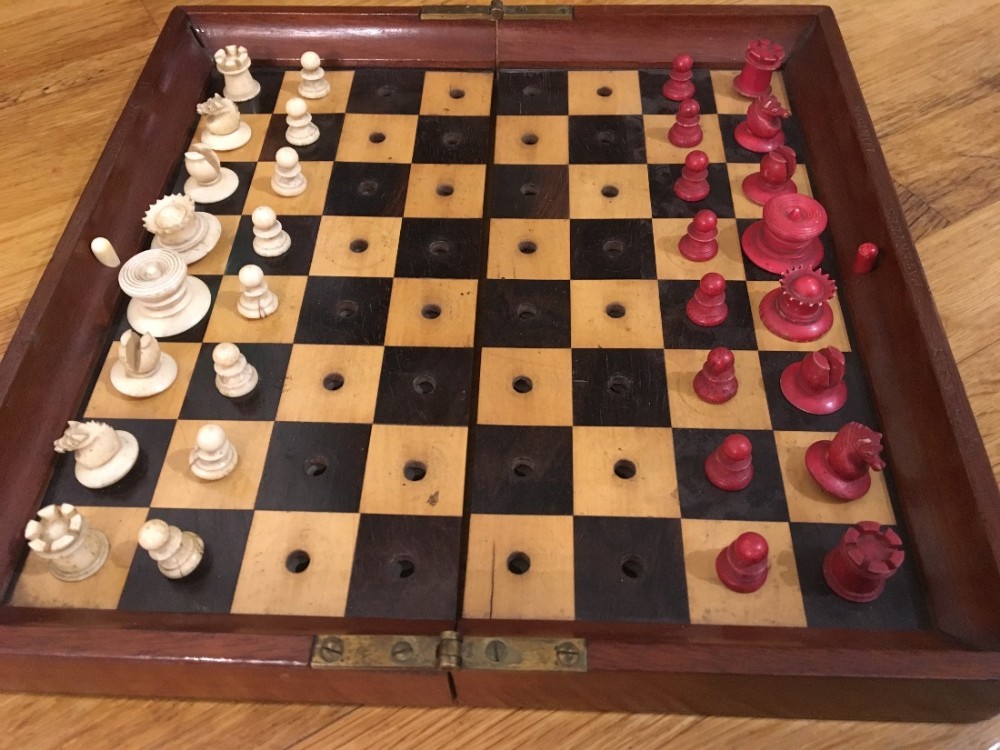 Antique Jaques & Sons 'In Status Quo' travelling chess set 
