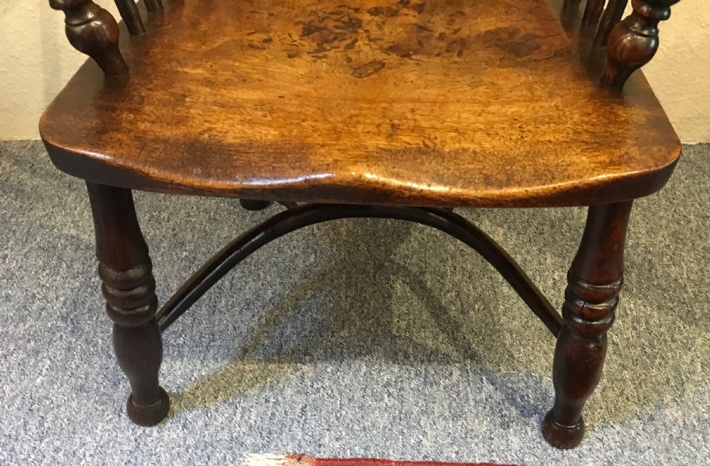 Mid 19th Century Windsor Chair View V