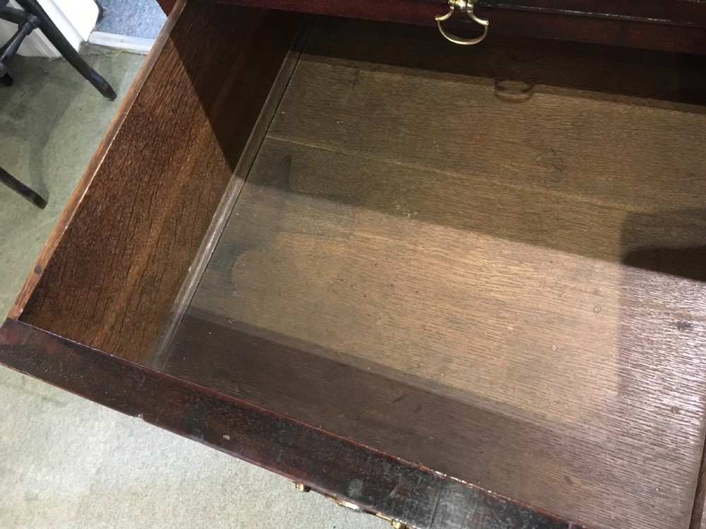 Fine quality George III Cuban Mahogany Batchelors Chest  View V
