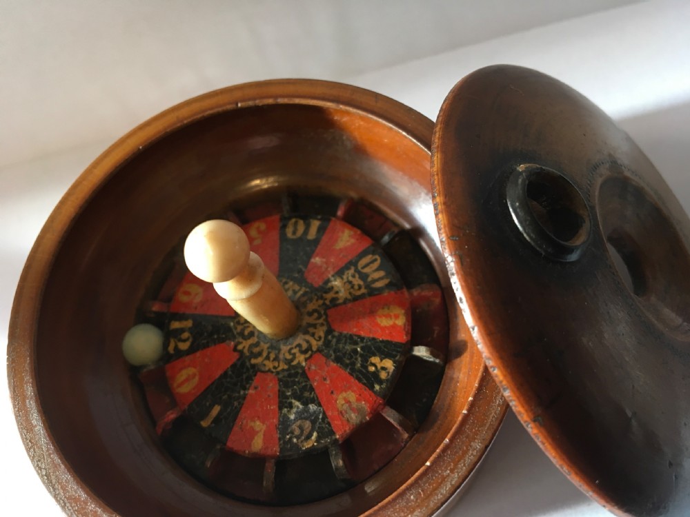 Antique travelling roulette wheel  View III