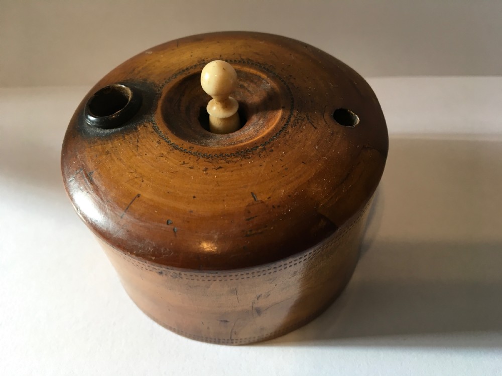 Antique travelling roulette wheel  View IV