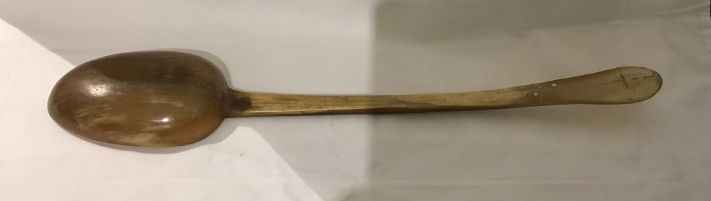 Large 18th Century rat-tail horn spoon  View IV