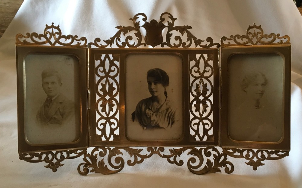 Alphonse Giroux of Paris Gilt folding photograph frame 