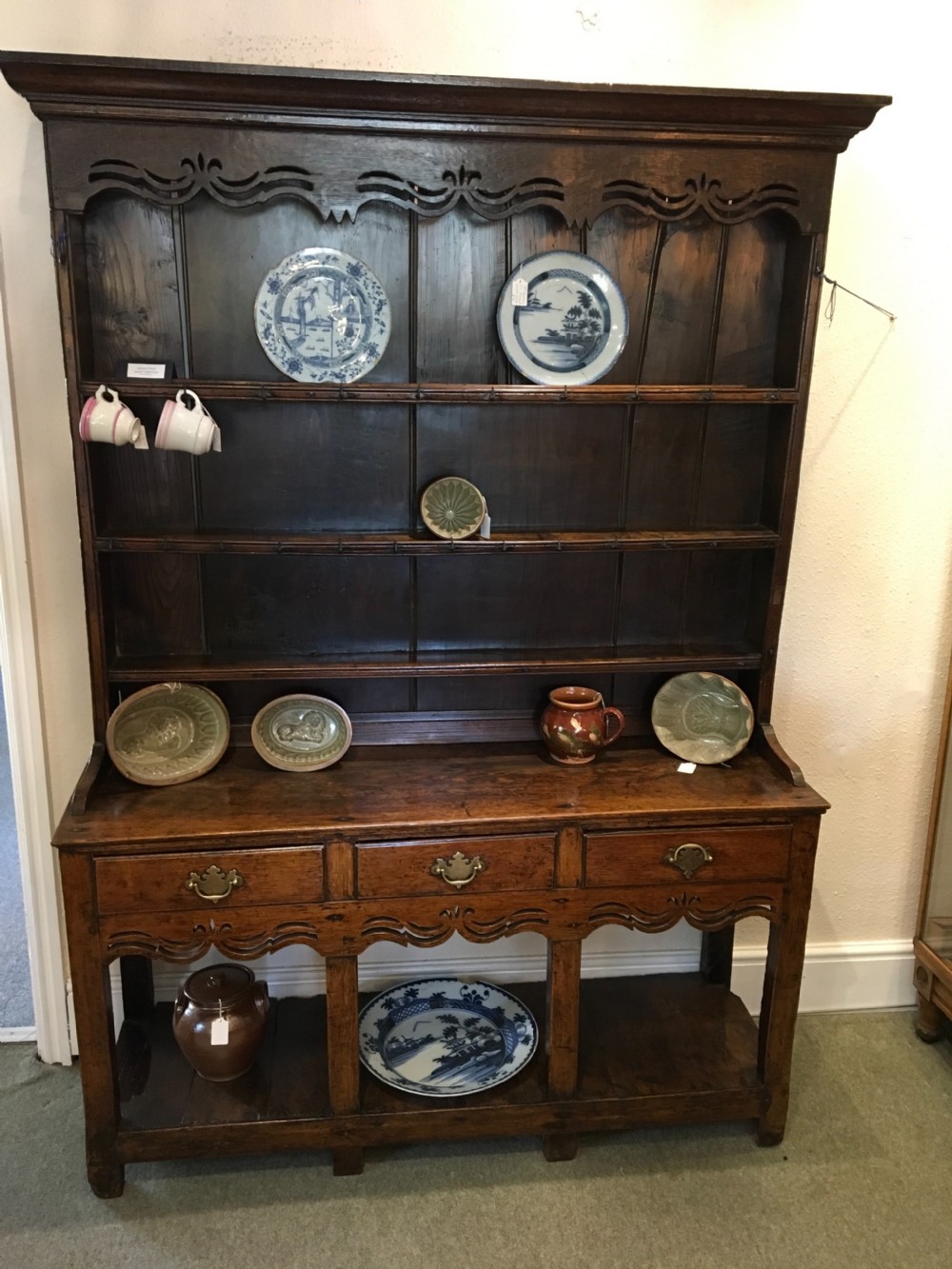 Late 18th Century Oak Pot Board Dresser of small proportions  View IX