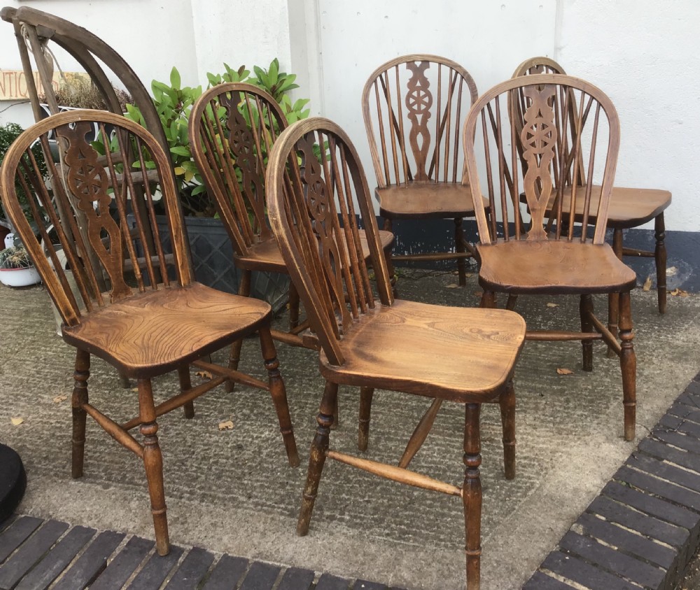 Six Elm Windsor Kitchen Chairs 