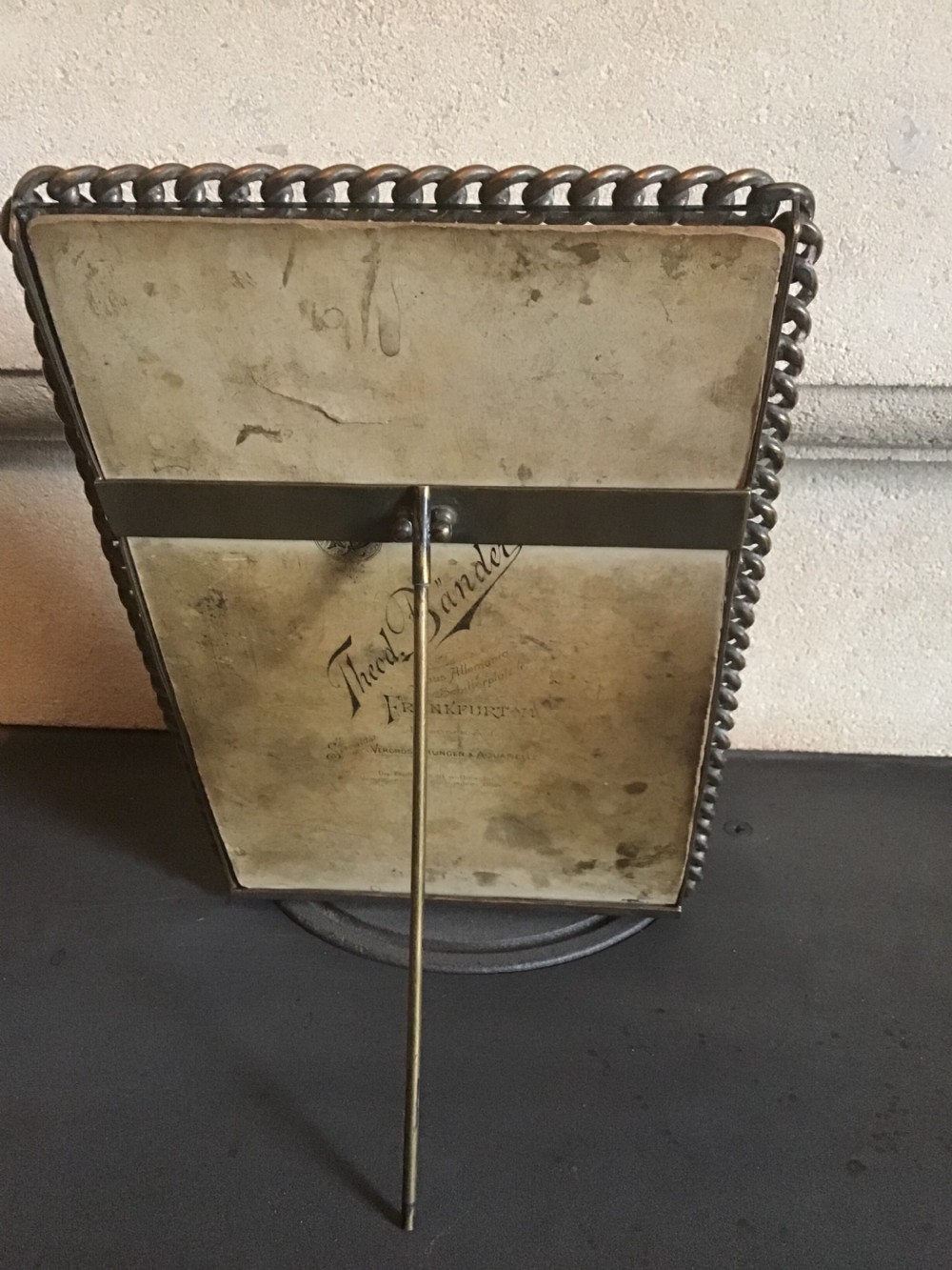 Victorian small chain link photograph frame  View II