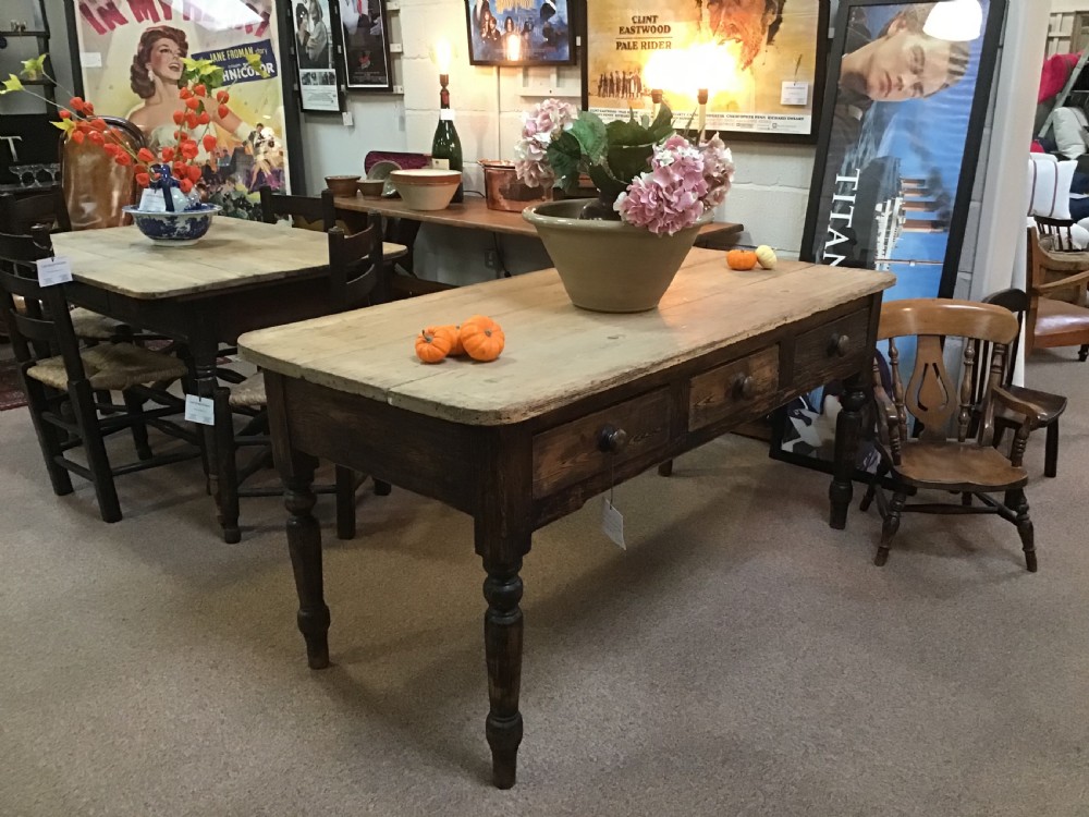 Victorian pine and elm kitchen farmhouse table  View II