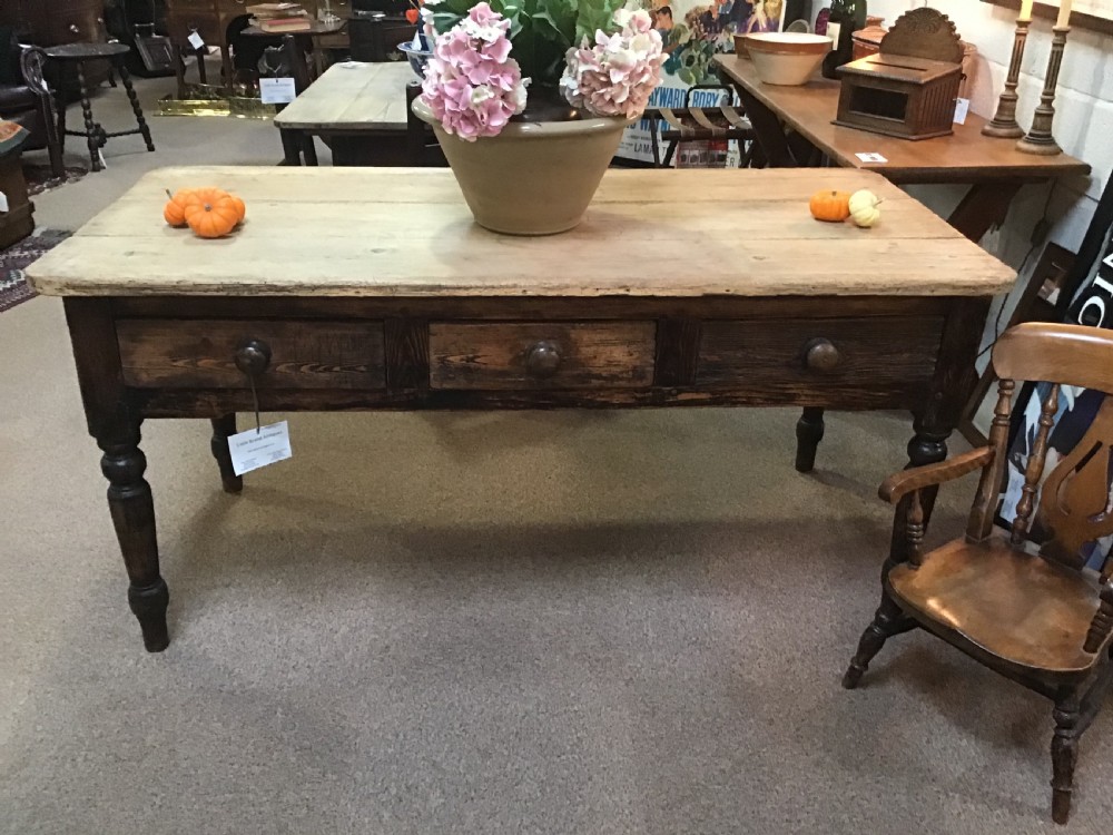 Victorian pine and elm kitchen farmhouse table  View IV
