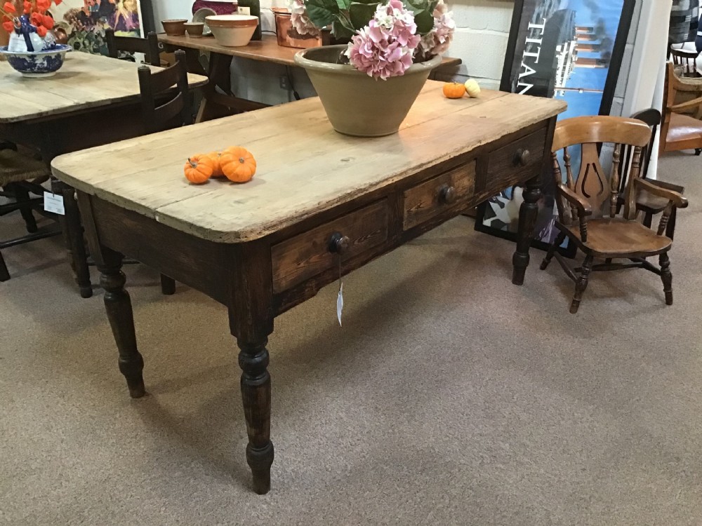 Victorian pine and elm kitchen farmhouse table  View VI